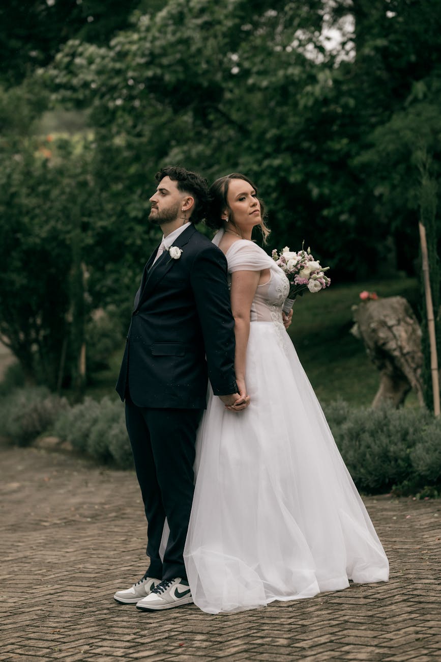 Elegantes Paar — Handschuhe, Hände, Hoffnung